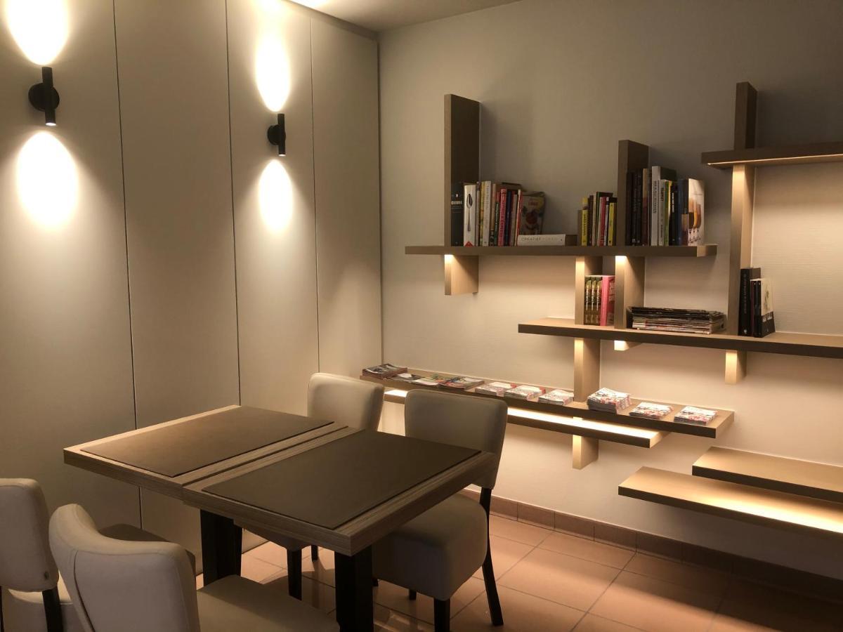 Hotel Duivels Paterke Harelbeeksestraat 29, 8500 Kortrijk Exteriör bild