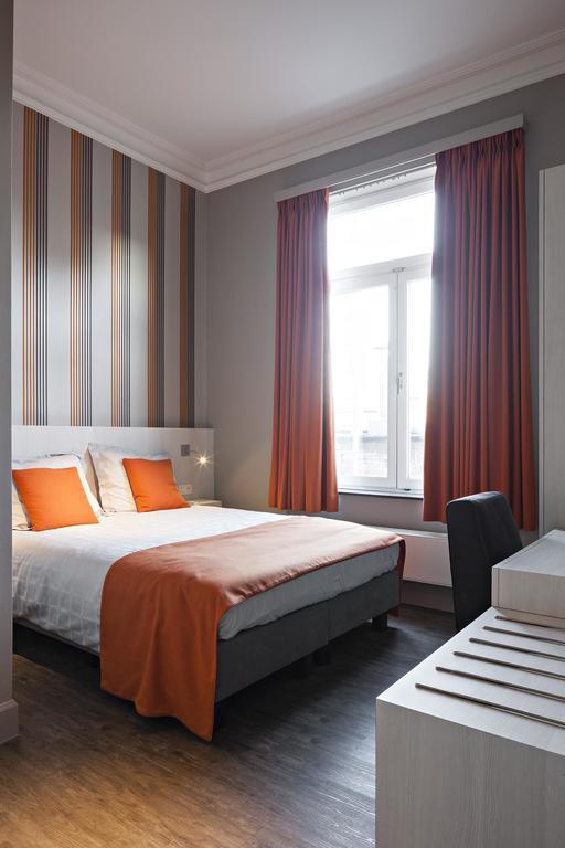 Hotel Duivels Paterke Harelbeeksestraat 29, 8500 Kortrijk Exteriör bild