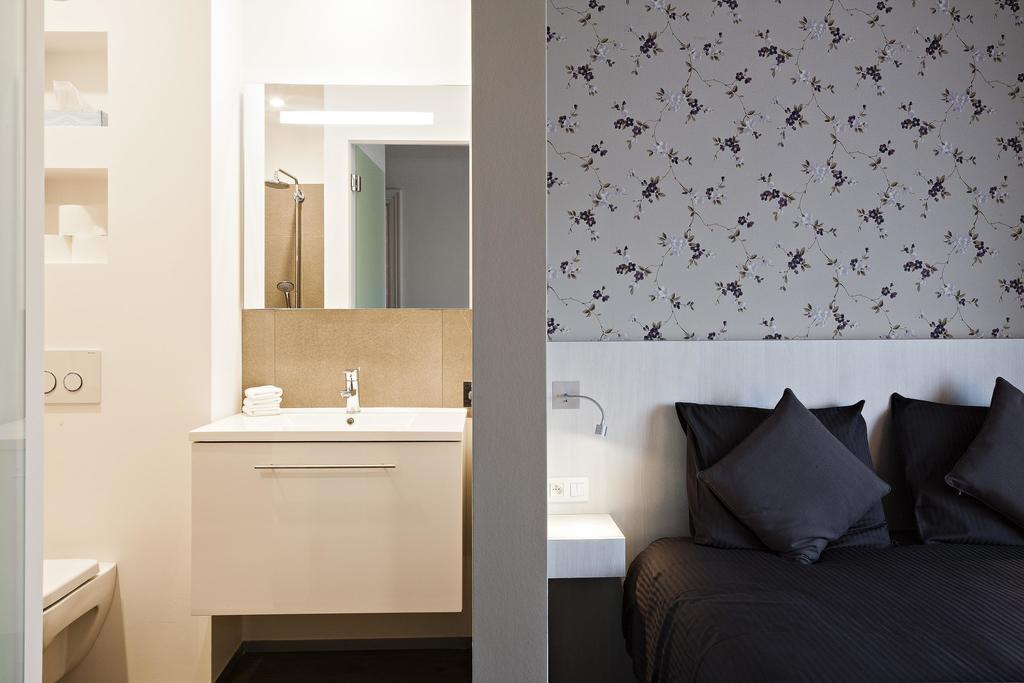 Hotel Duivels Paterke Harelbeeksestraat 29, 8500 Kortrijk Exteriör bild