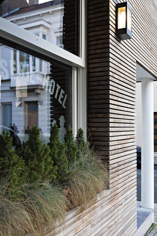 Hotel Duivels Paterke Harelbeeksestraat 29, 8500 Kortrijk Exteriör bild